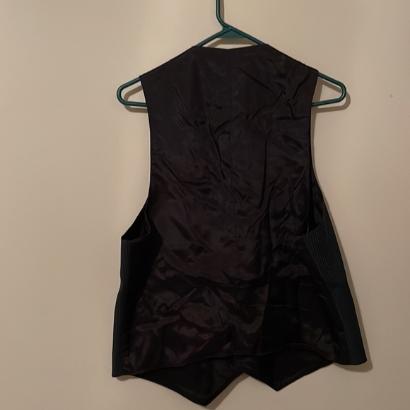 Under Vest - Picture 2 of 2